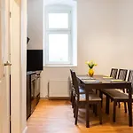 Spacious Family Apartment At Mauerpark Plus Selfcheckin