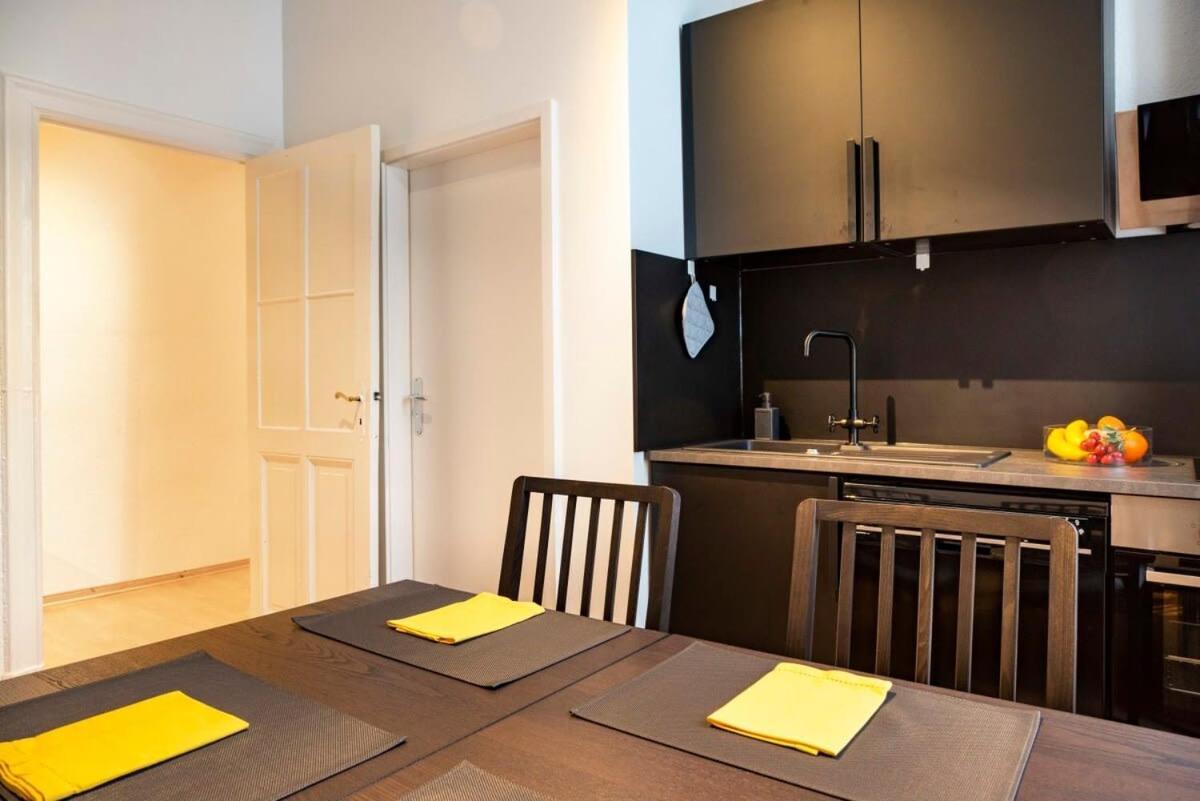 Spacious Family At Mauerpark Selfcheckin Appartement